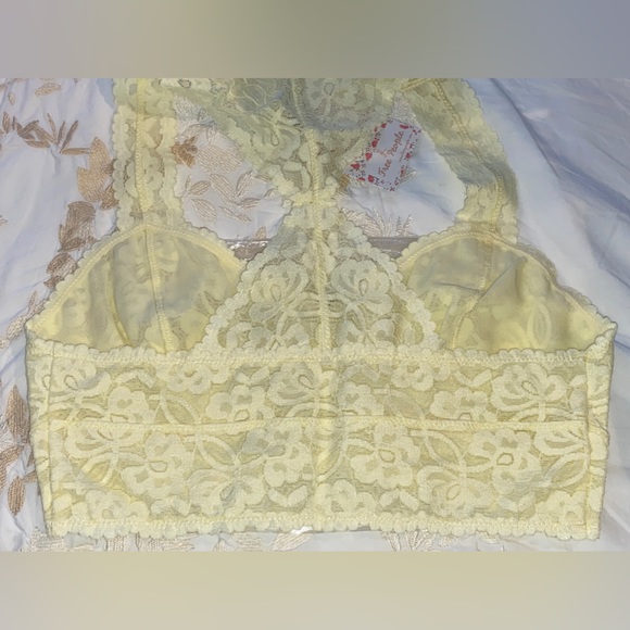 NWT FreePeople Sz-S Lace Soft Yellow Light BraletteVery Soft and Sooo Pretty 🌼💛 - Picture 16 of 16
